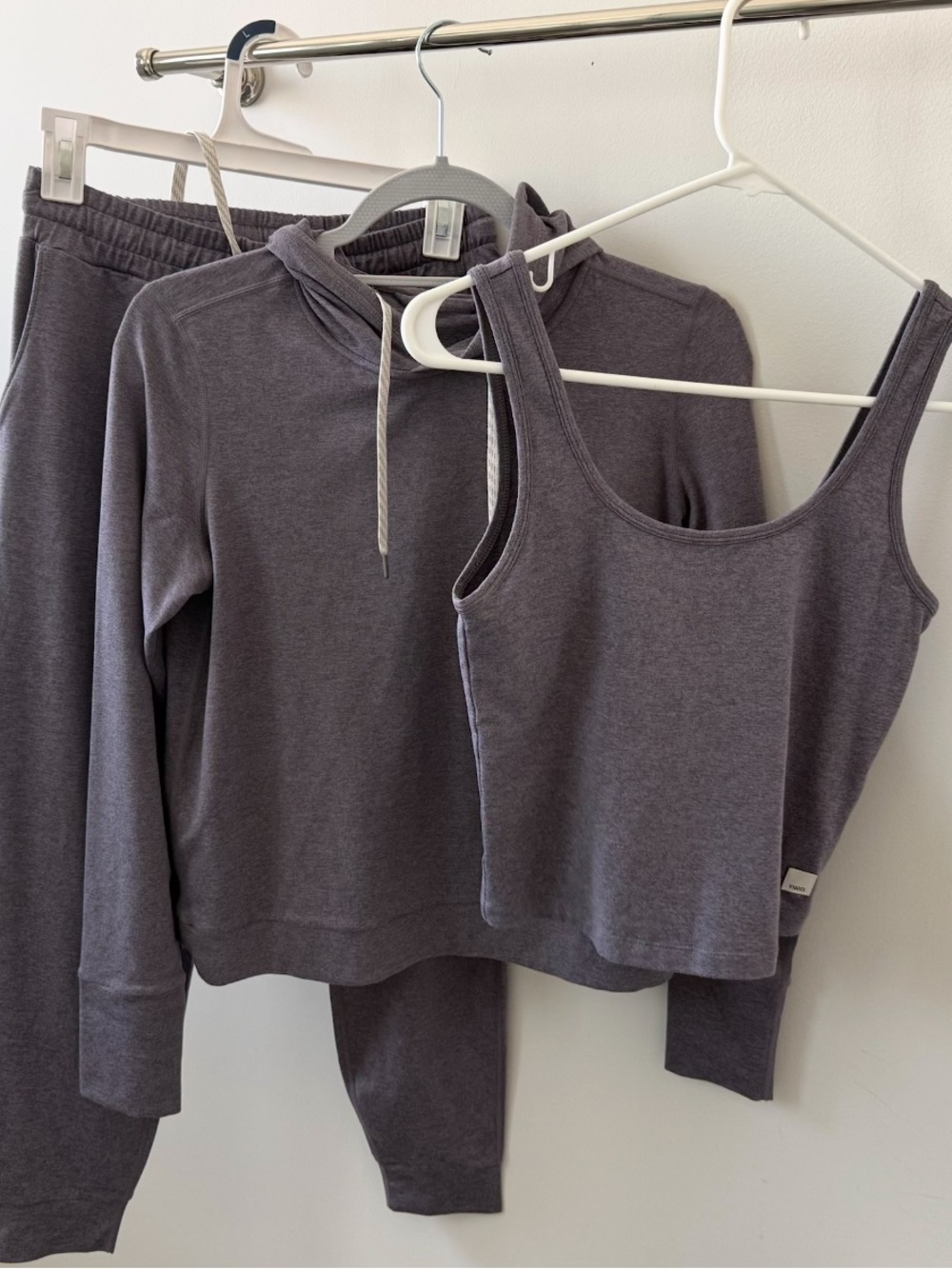 Vuori Performance Jogger, Halo Tank and Zip-up set in Sawyer Heather (purple)